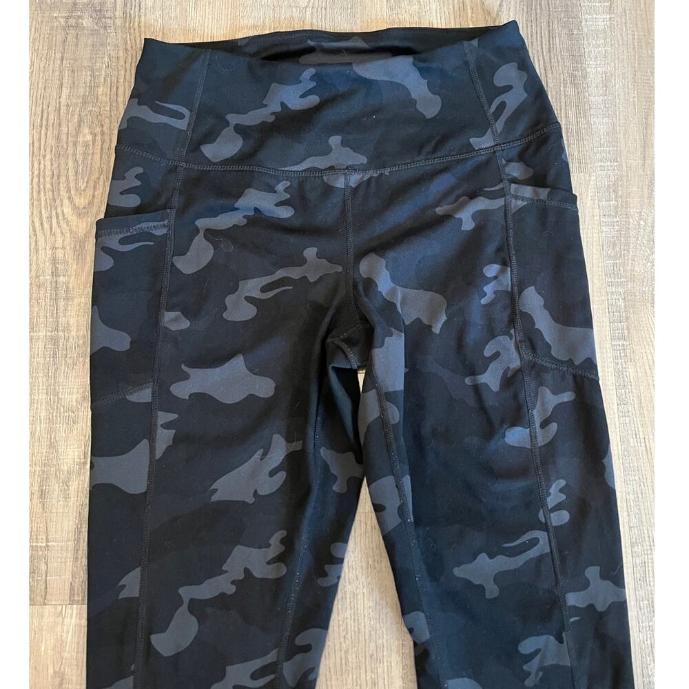 Yogalicious Camo Leggings w/ Pockets - Picture 2 of 4